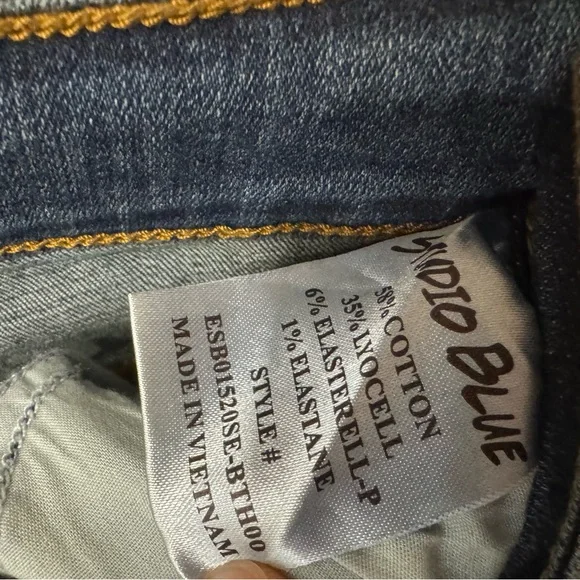 NWOT - Studio Blue Jeans Skinny BTH00 - Picture 3 of 3